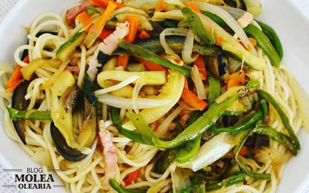 Receta: Espaguetis con verdura y bacon